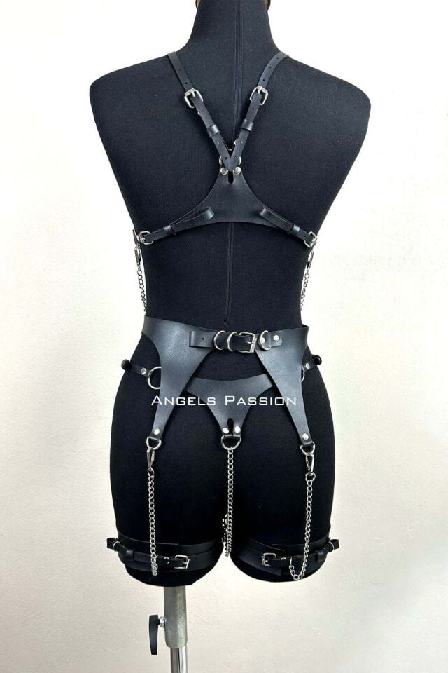 Siyah Deri Zincirli Body Harness Seti